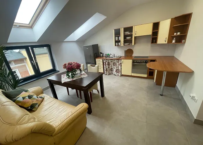 Ii W Centrum - Winda - 50 Metrów Od Starego Rynku Apartament *